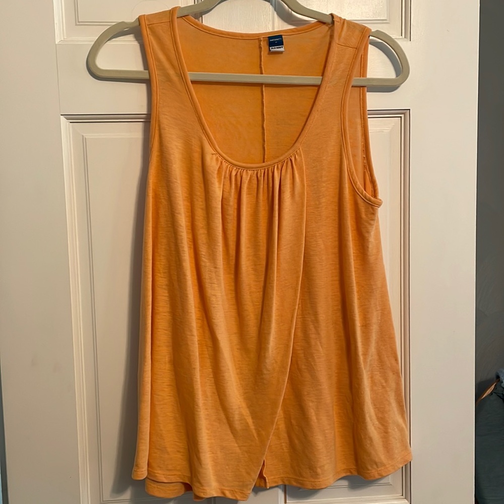 Old Navy Maternity/Nursing Top Size M